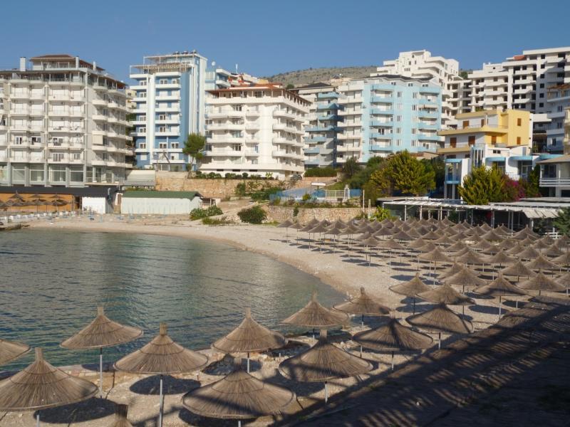 Beautifull Holiday Apartment Larisa Sarande Exterior photo