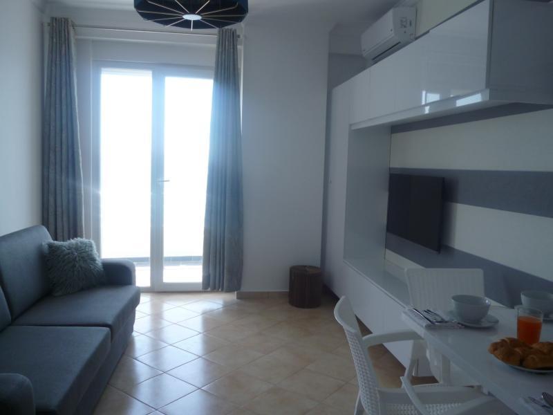 Beautifull Holiday Apartment Larisa Sarande Exterior photo