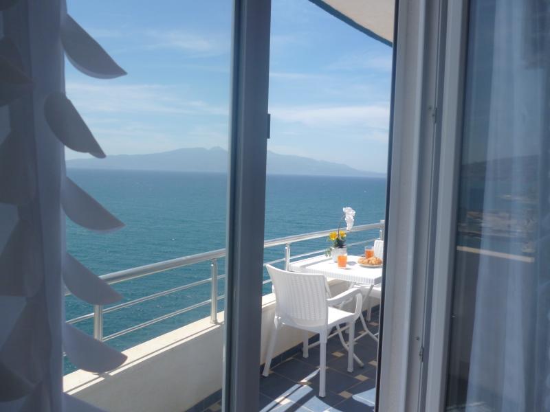 Beautifull Holiday Apartment Larisa Sarande Exterior photo